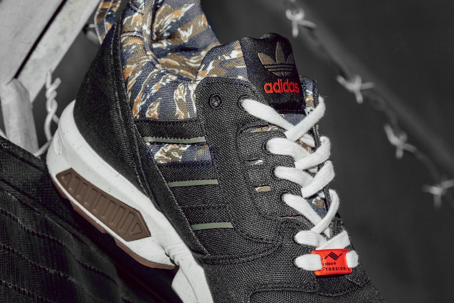 ZX 8000 Out There - Core Black